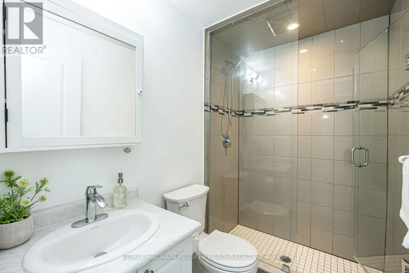404 - 295 CUNDLES ROAD E