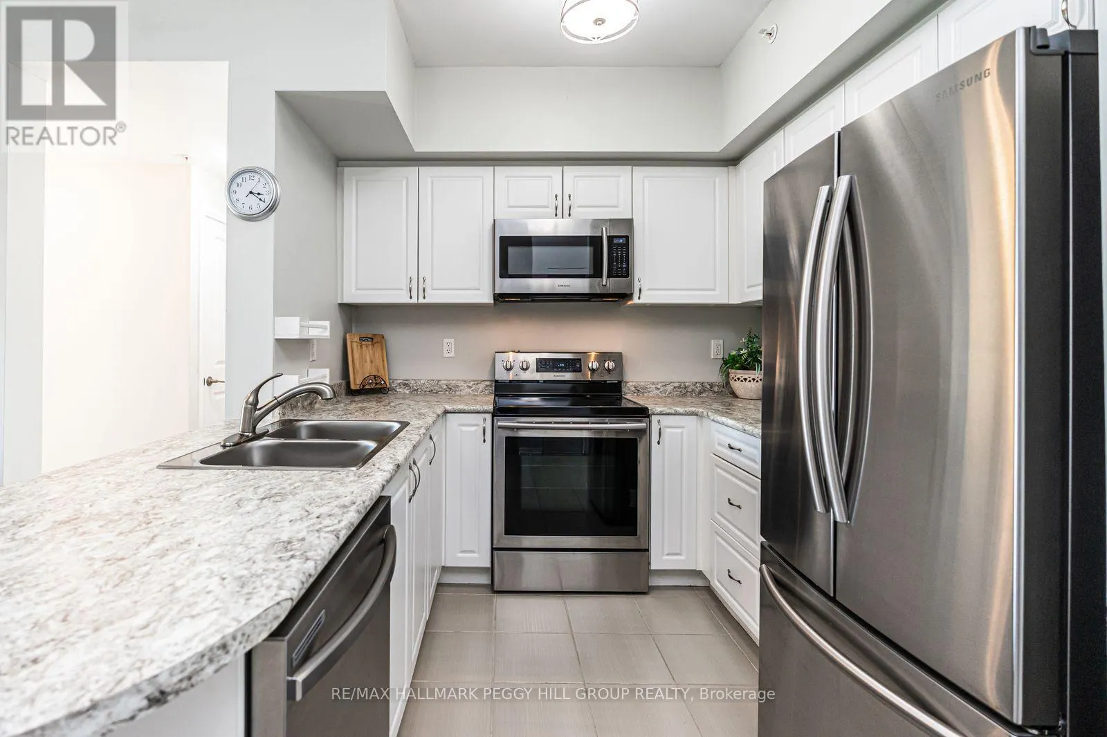 404 - 295 CUNDLES ROAD E