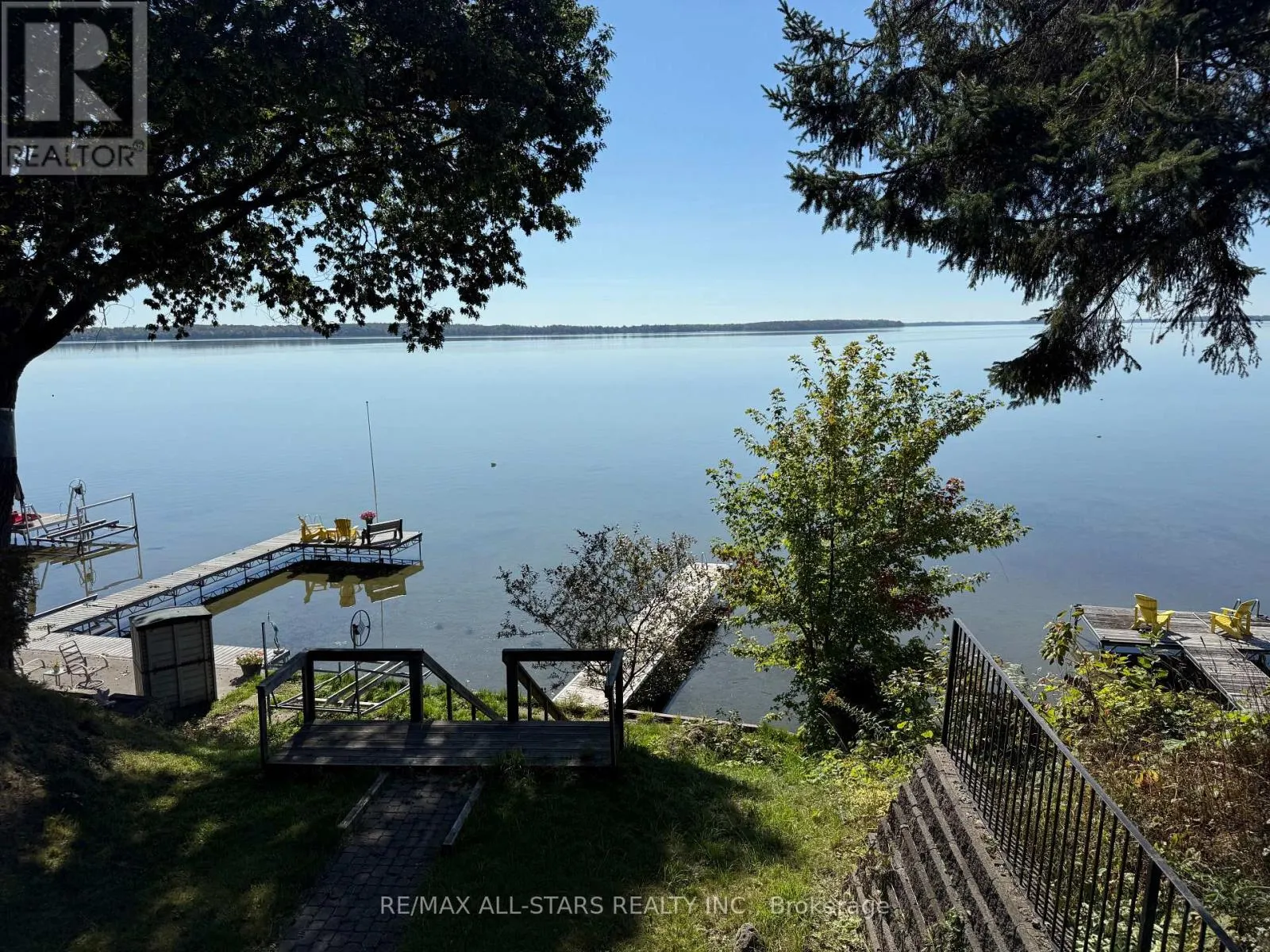 2999 LAKESIDE DRIVE