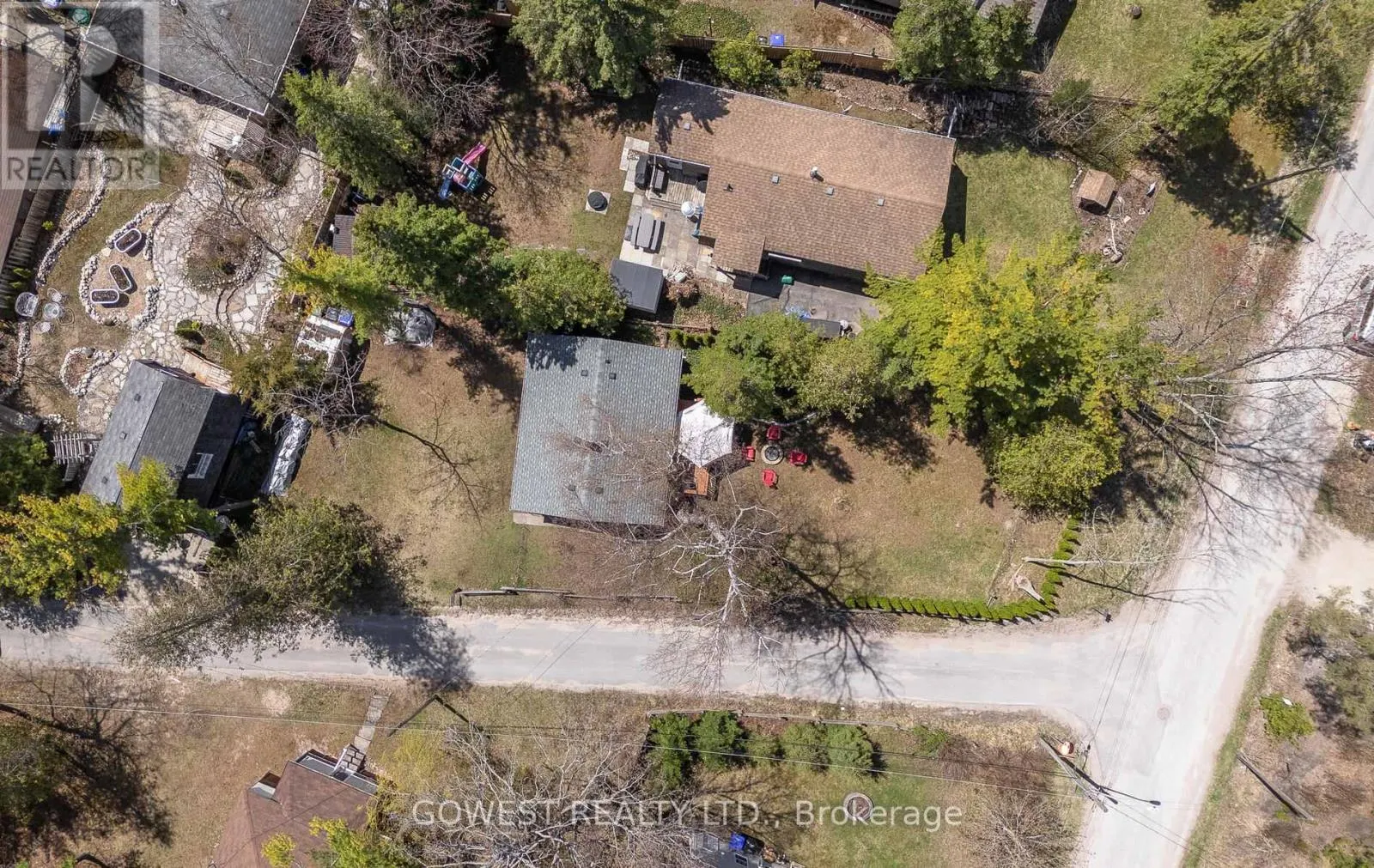 2137 SHORE LANE