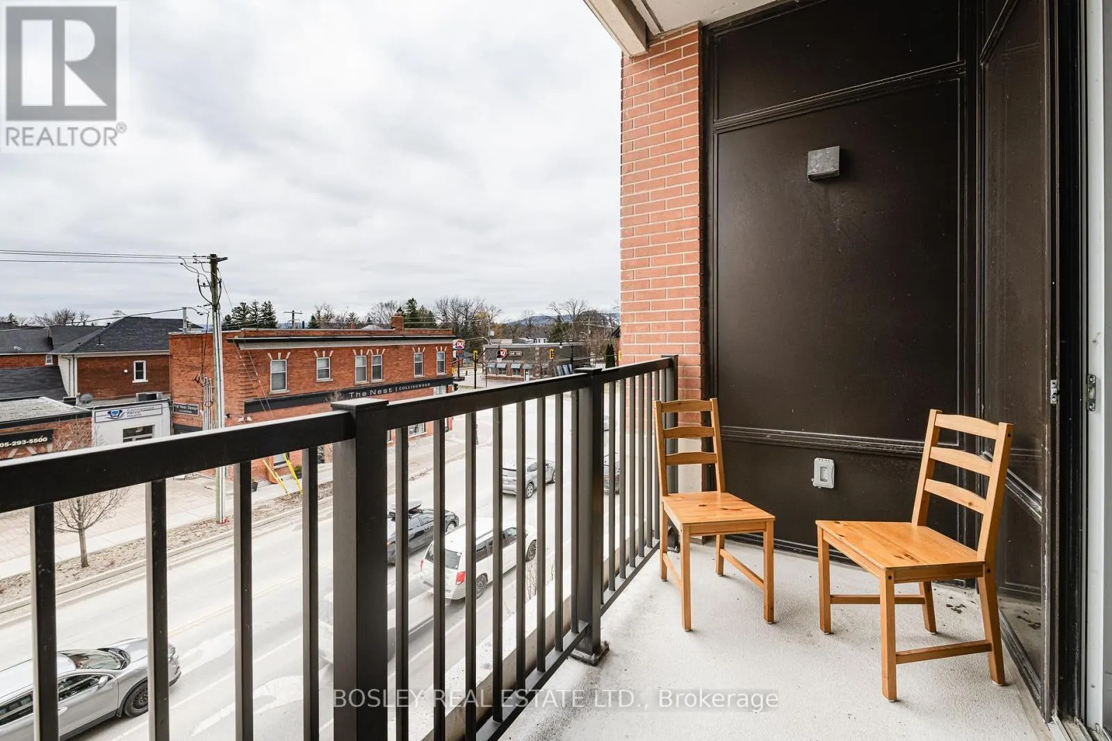 310 - 1 HUME STREET S
