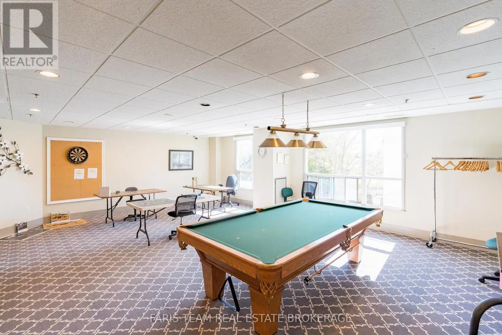 902 - 2 TORONTO STREET