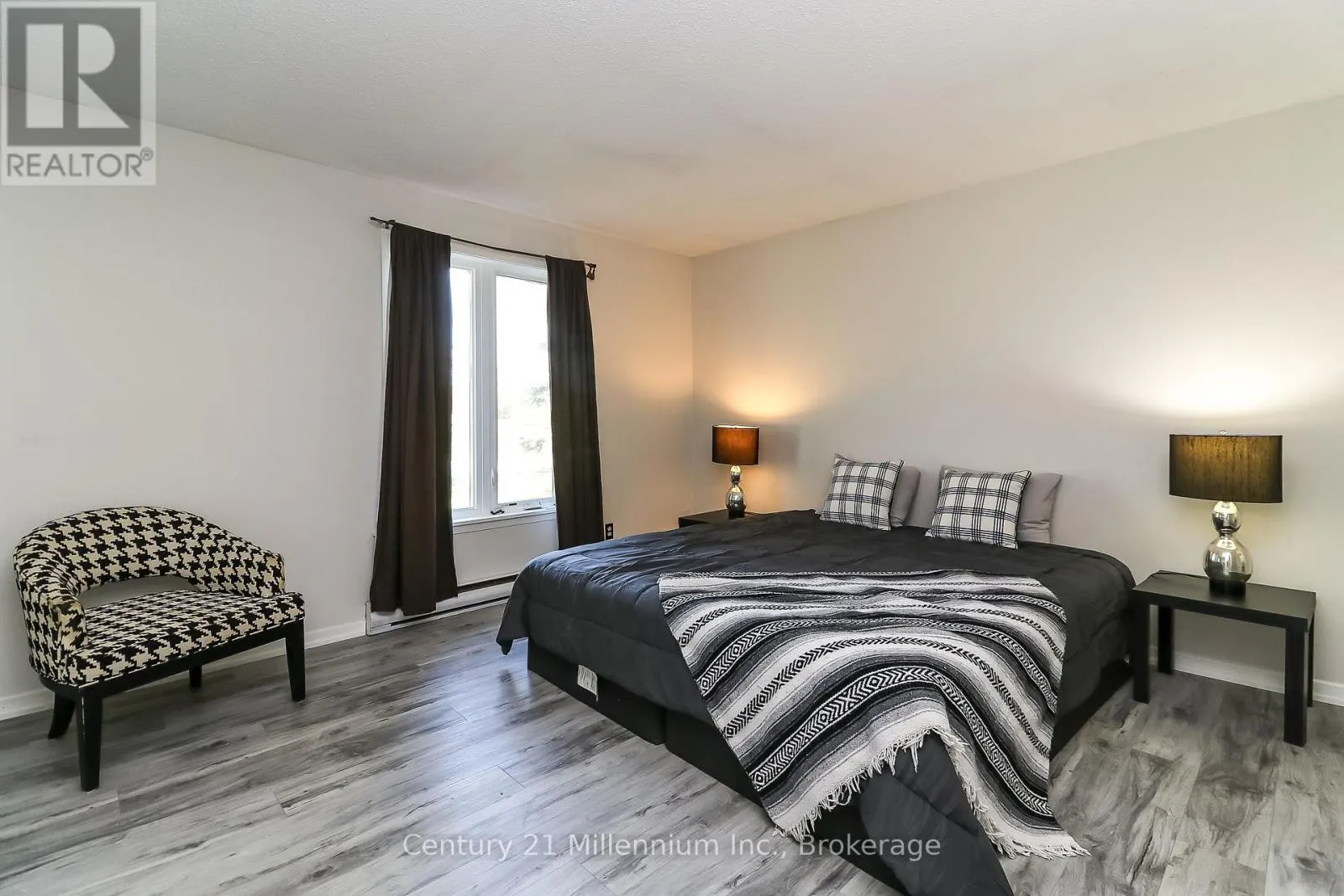 4 - 4 TRAFALGAR ROAD, #4