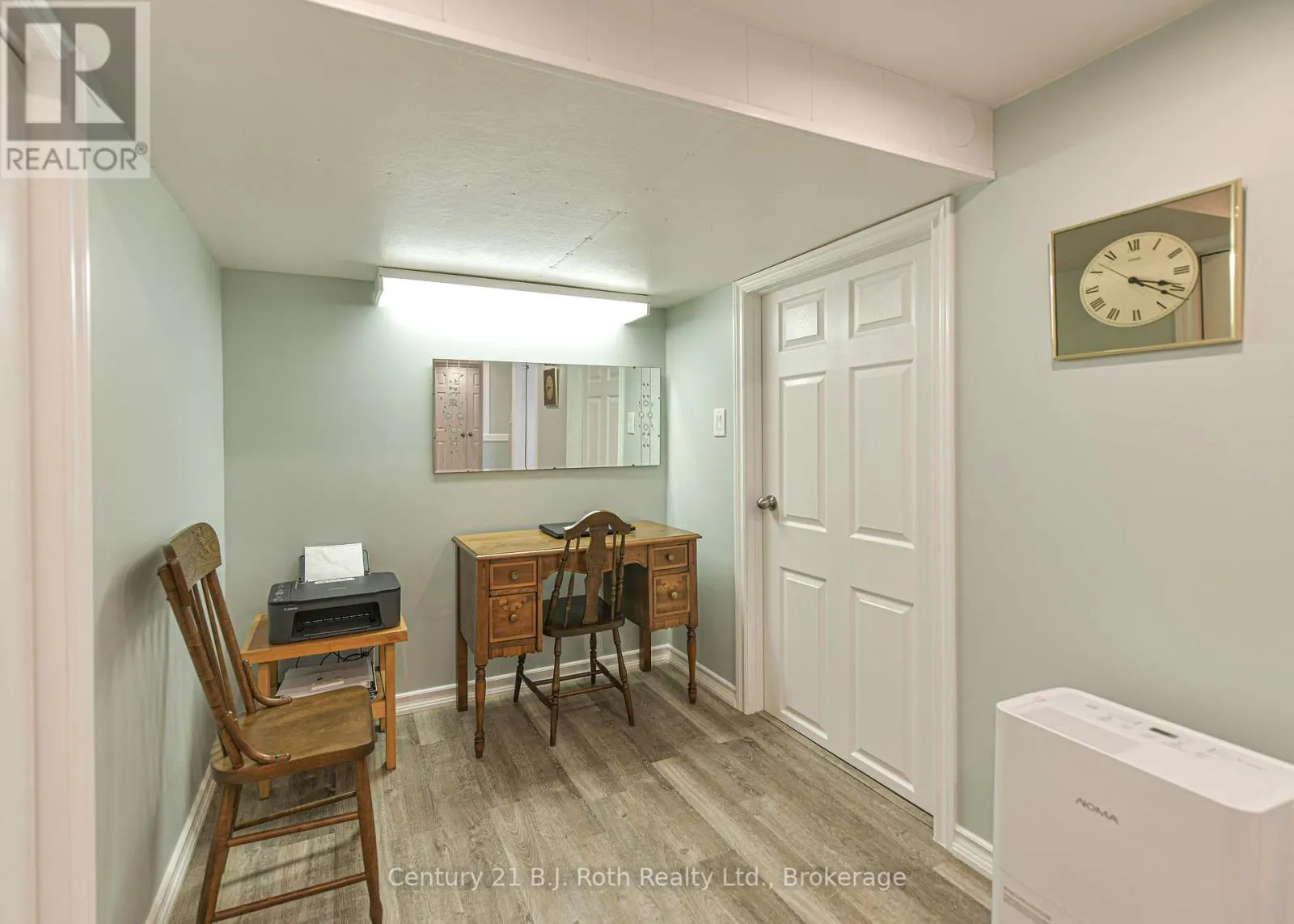 262 LAWRENCE AVENUE