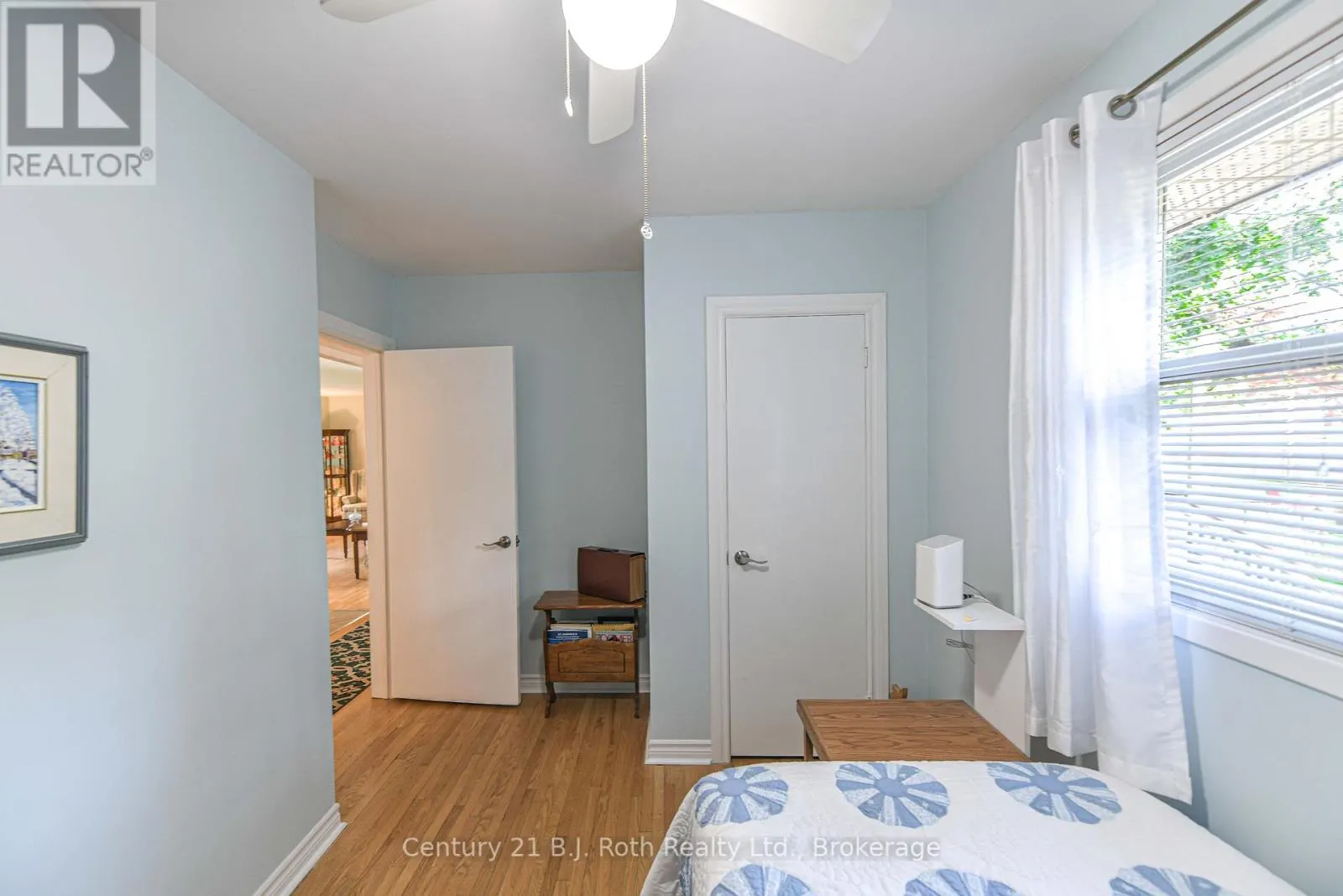 262 LAWRENCE AVENUE