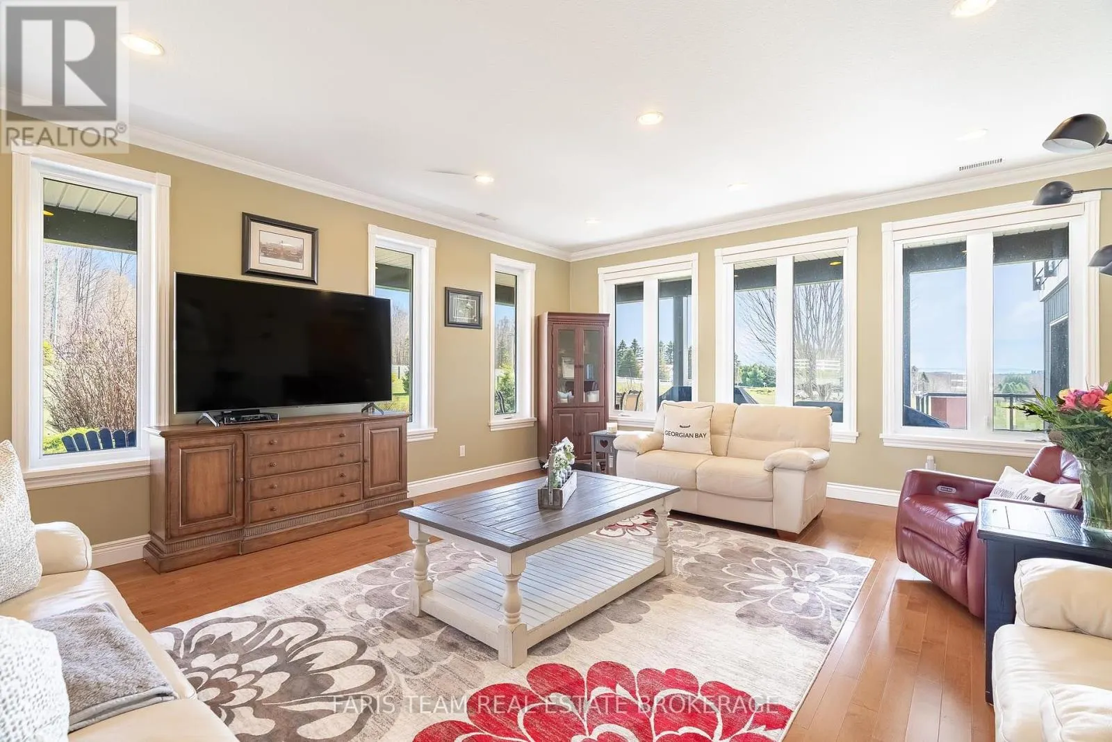 130 CONCESSION 15 W