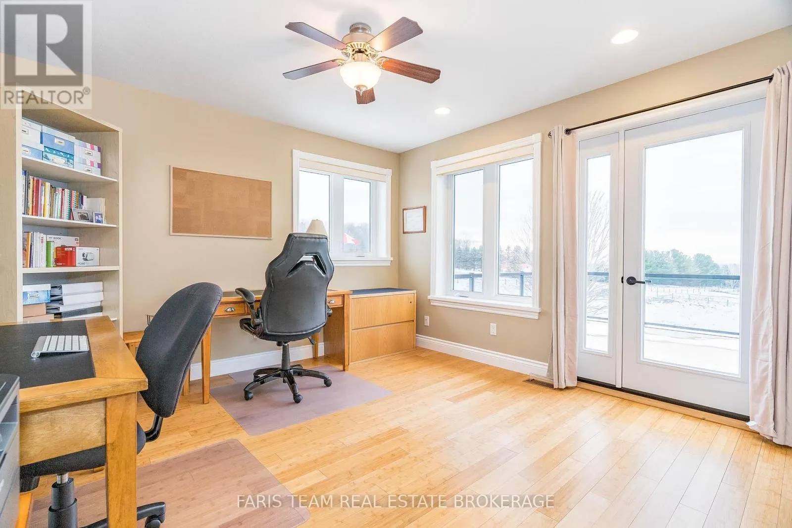 130 CONCESSION 15 W