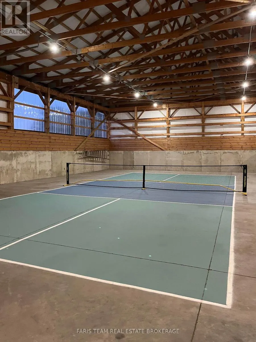 130 CONCESSION 15 W