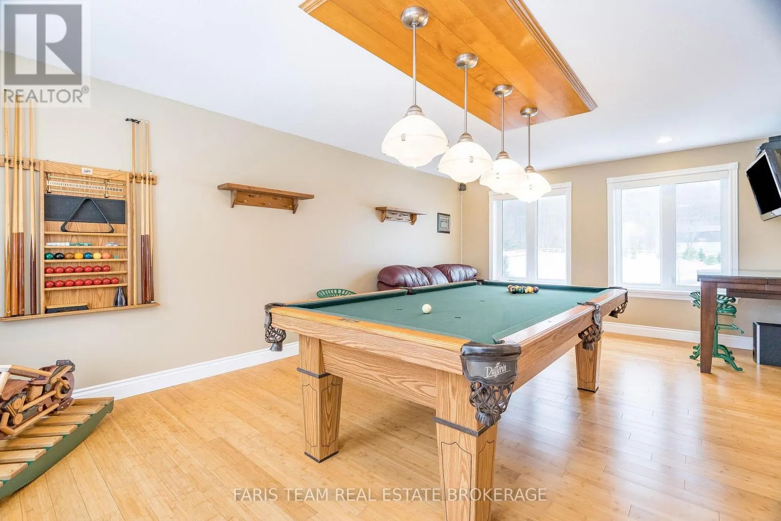 130 CONCESSION 15 W