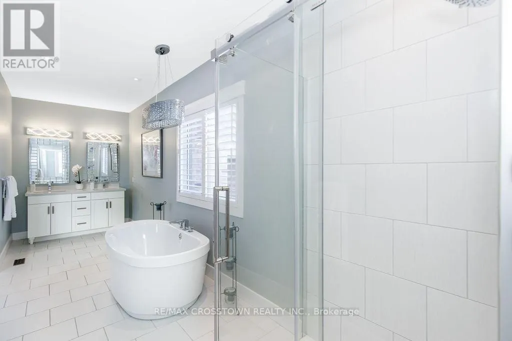 25 MENNILL DRIVE