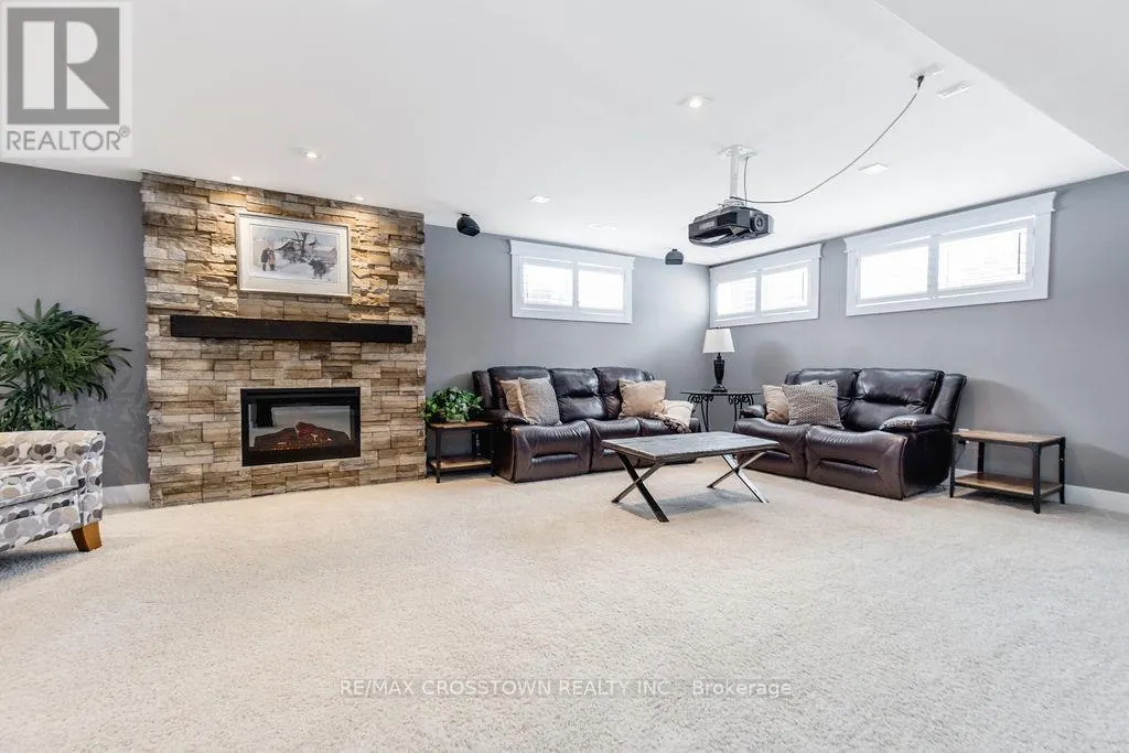 25 MENNILL DRIVE