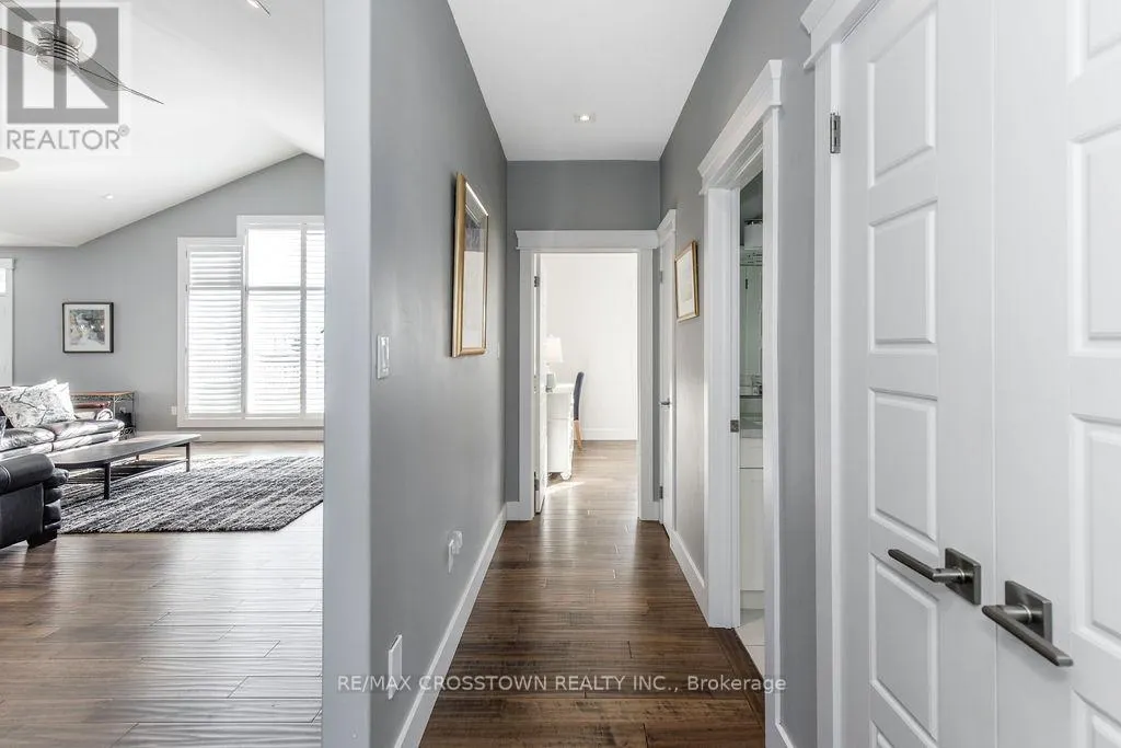25 MENNILL DRIVE
