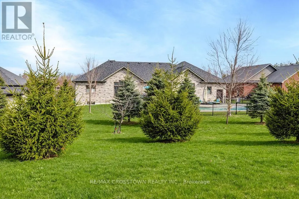 25 MENNILL DRIVE