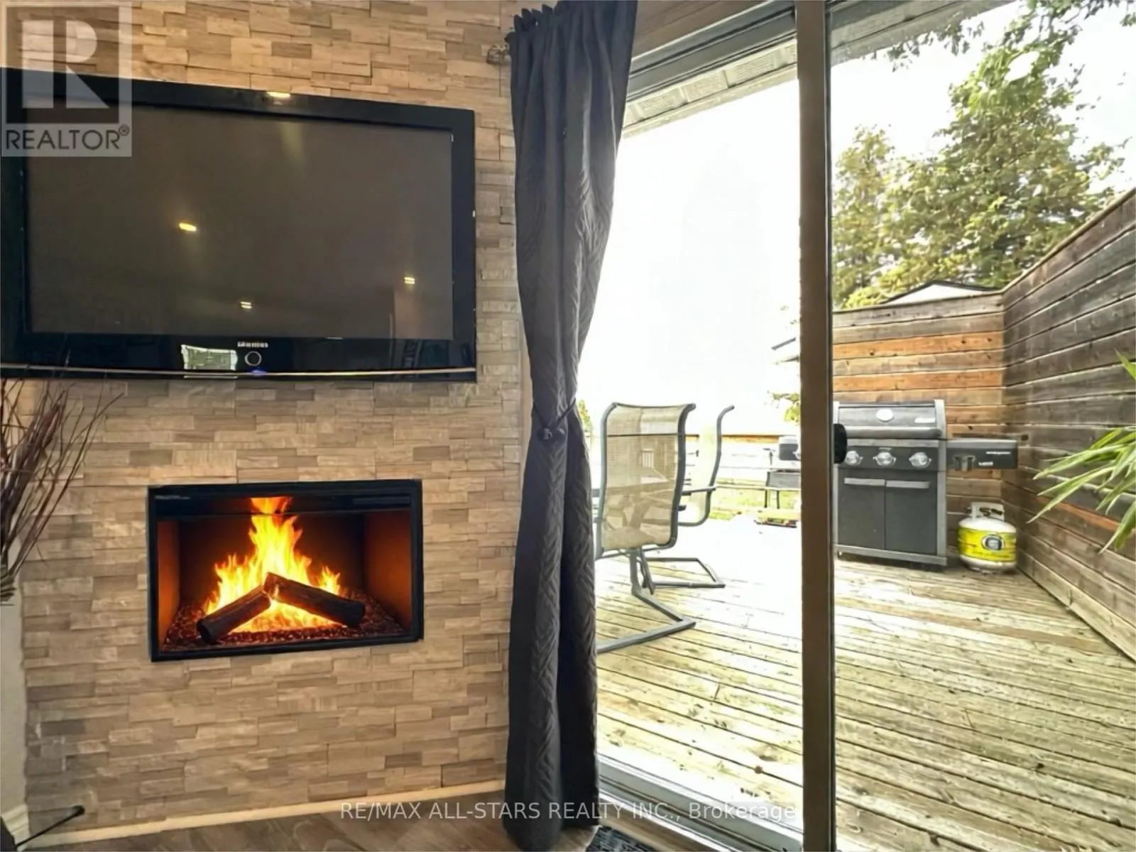 1054 SYLVAN GLEN DRIVE