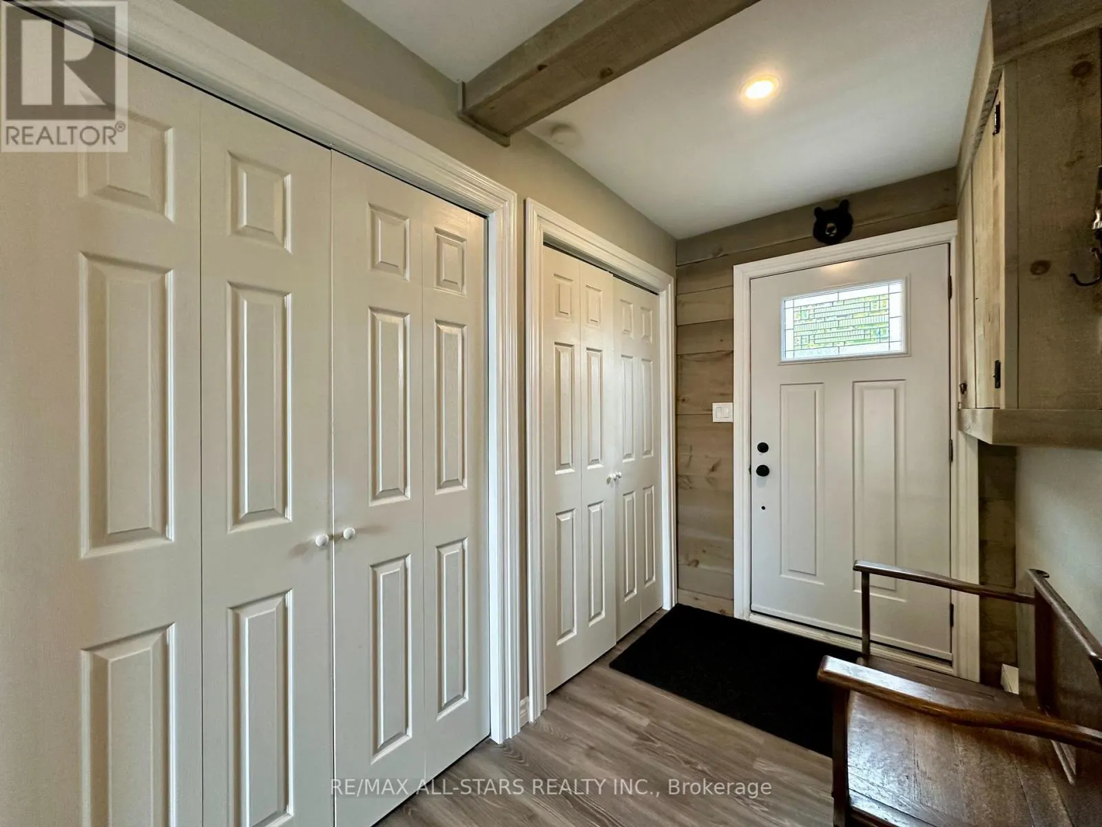 1054 SYLVAN GLEN DRIVE