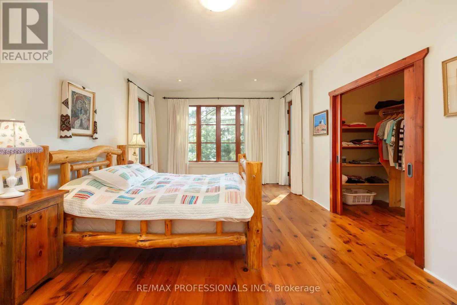 12 WALKER ROAD