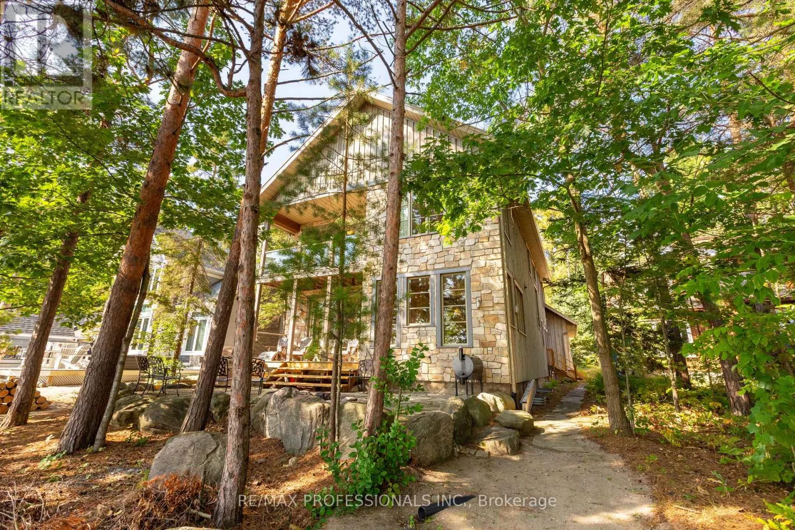 12 WALKER ROAD