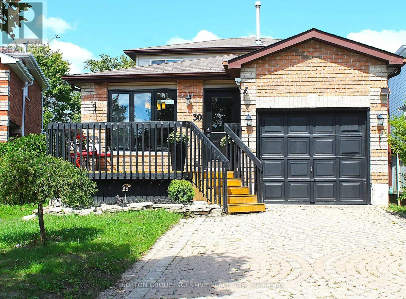 30 ASSINIBOINE DRIVE