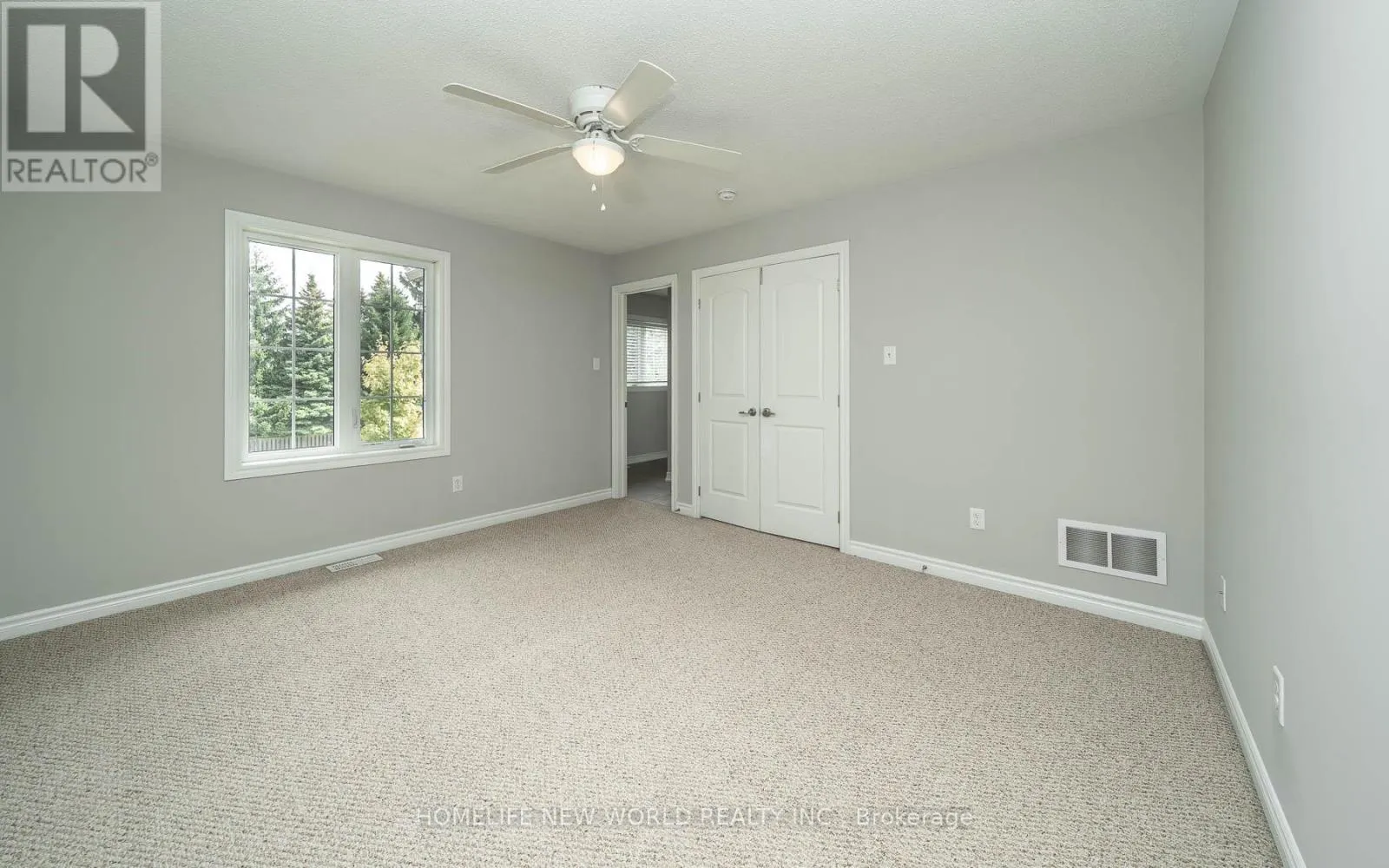 81 WHITE CRESCENT