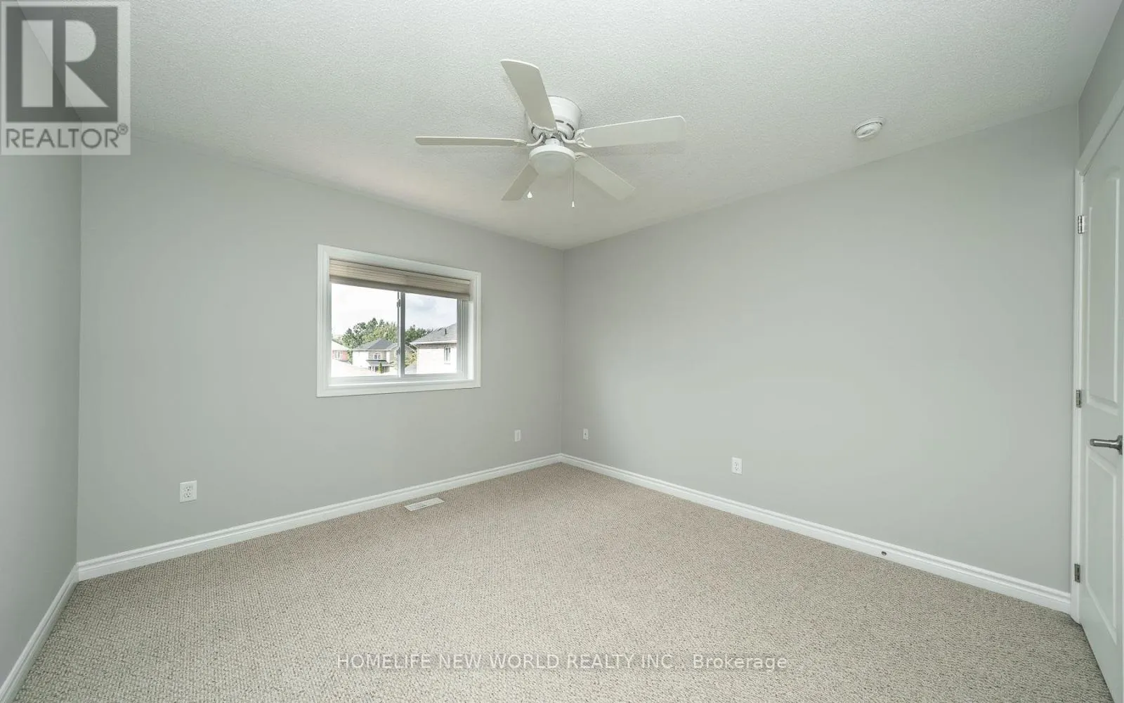 81 WHITE CRESCENT