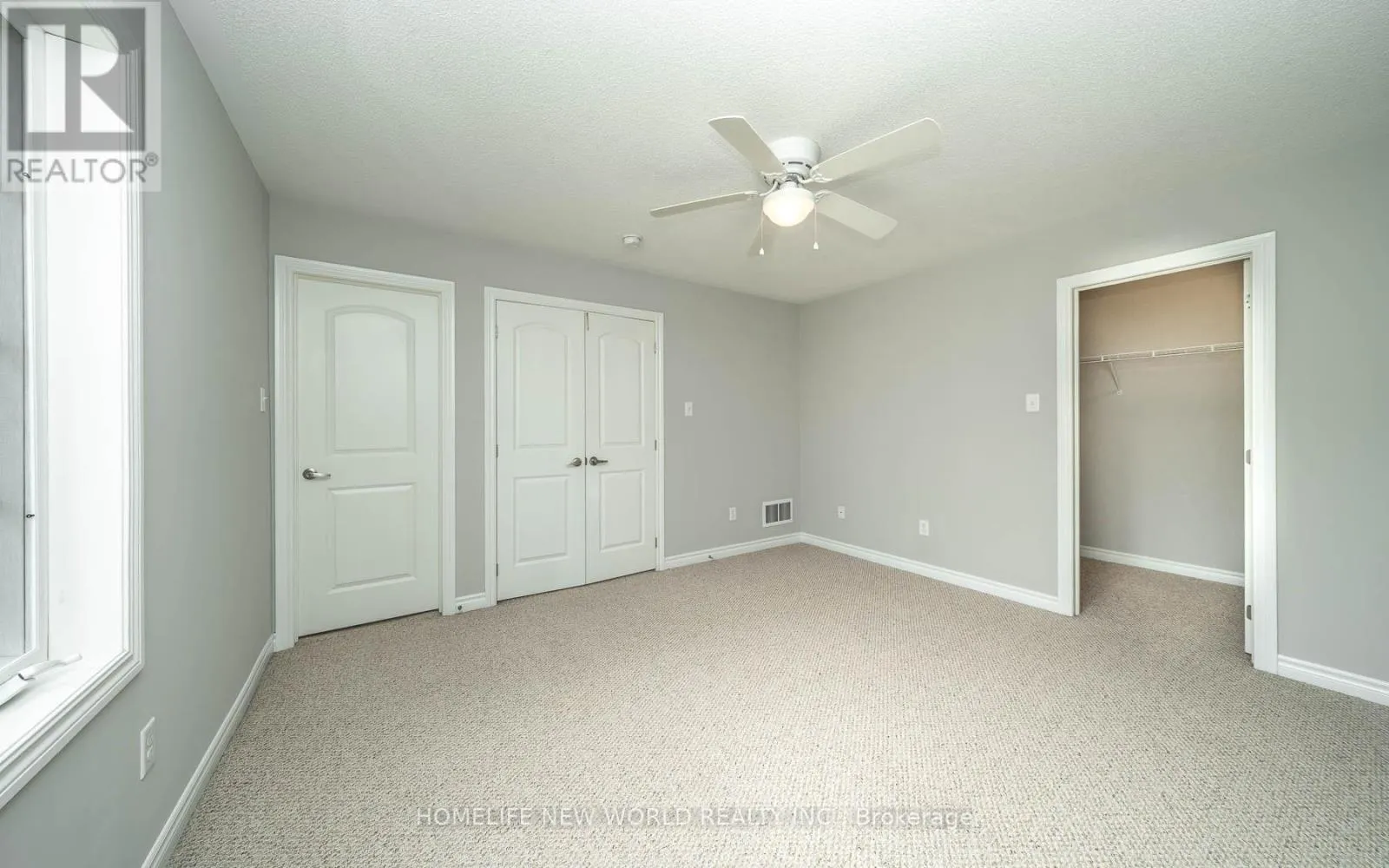 81 WHITE CRESCENT