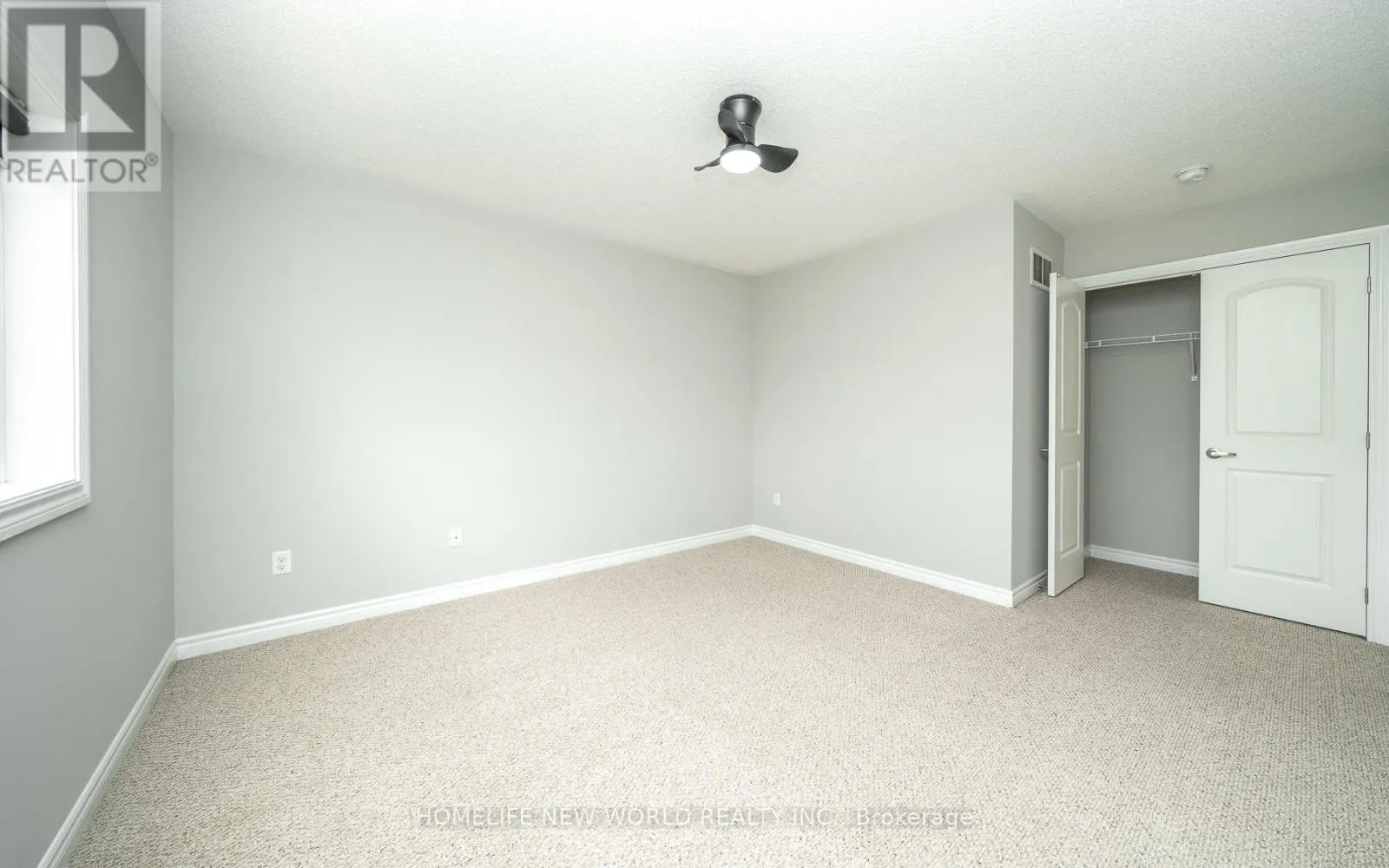 81 WHITE CRESCENT