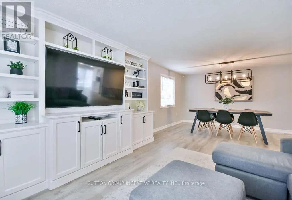 29 WELLS CRESCENT