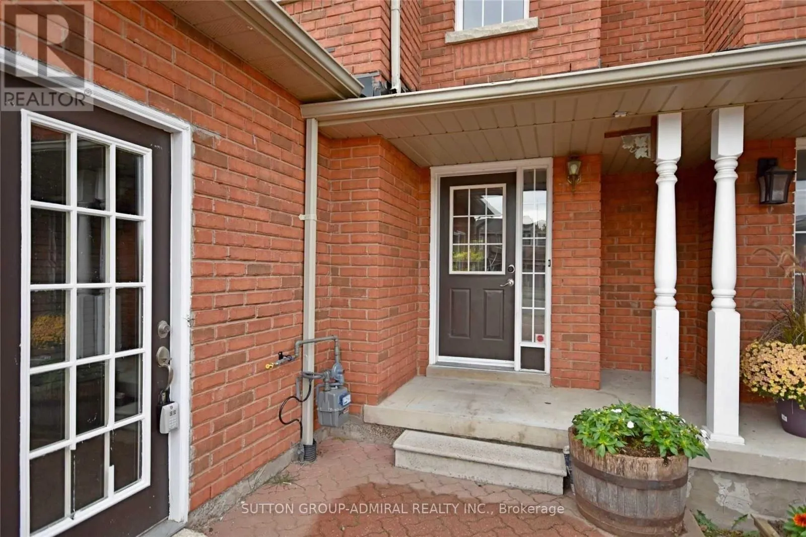 UPPER - 70 HAWTHORNE CRESCENT