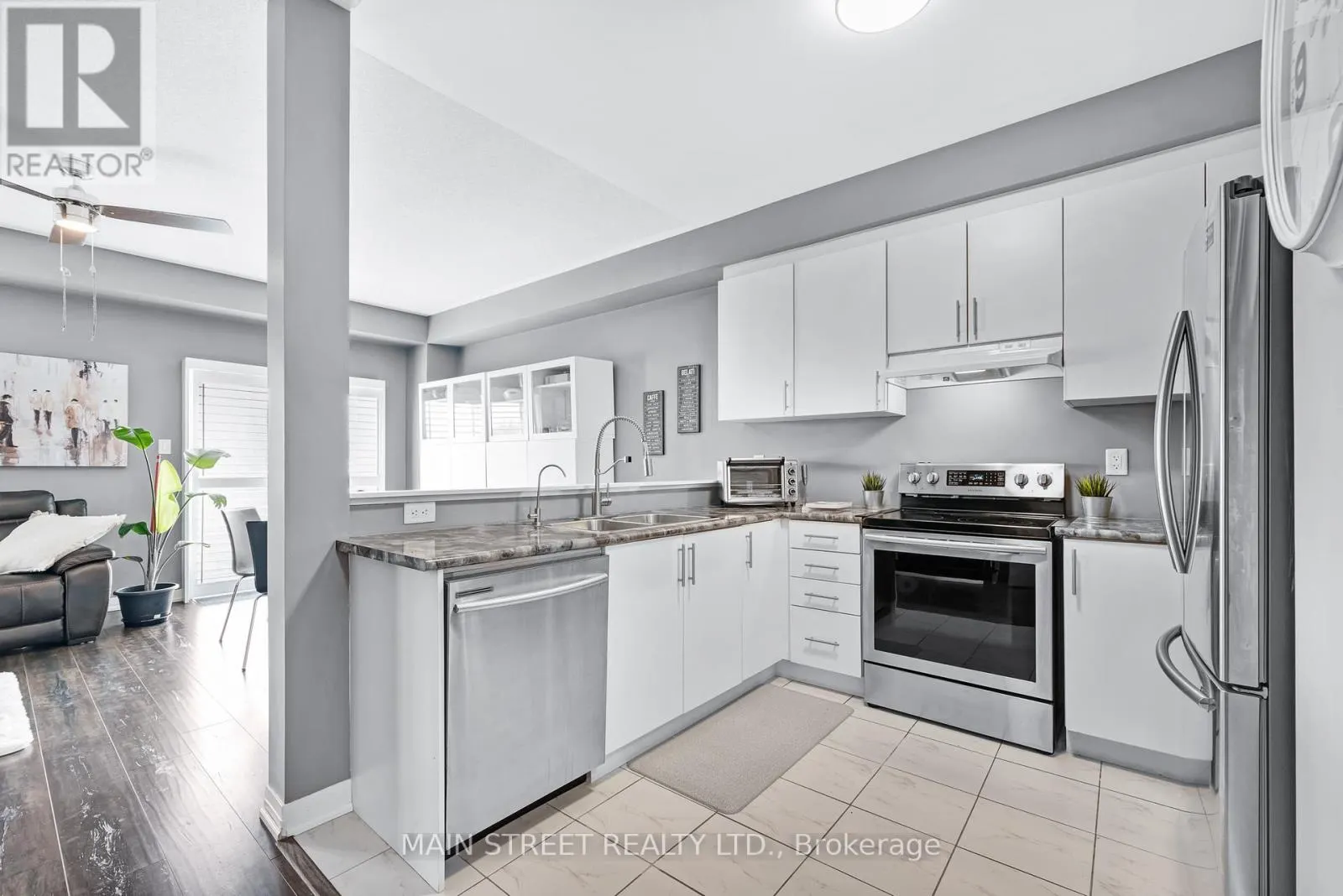 7 BEDFORD ESTATES CRESCENT
