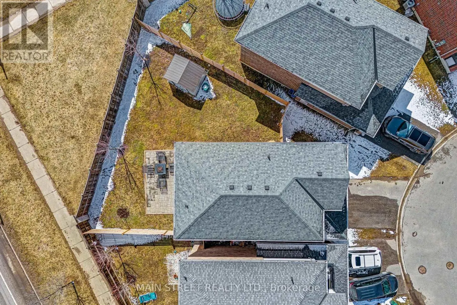 7 BEDFORD ESTATES CRESCENT