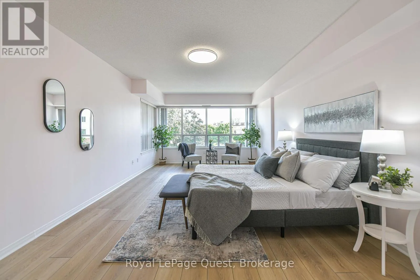 208 - 20 MUSEUM DRIVE, #208