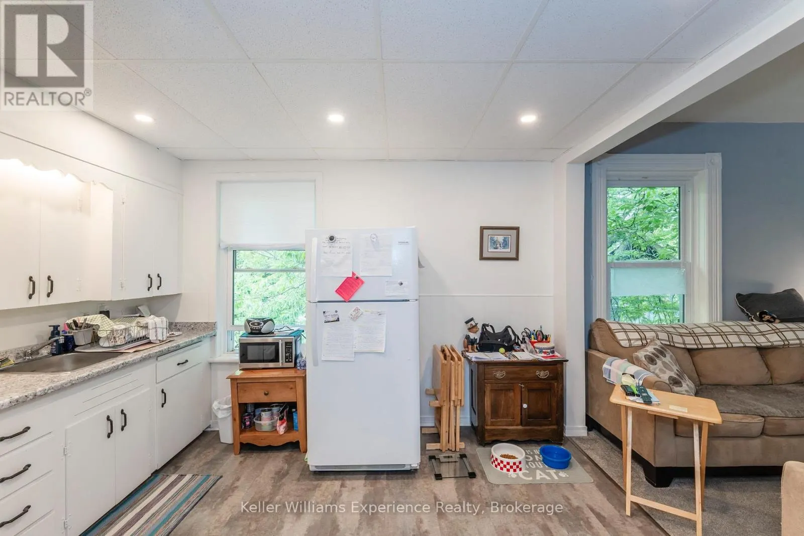 20 YONGE STREET S