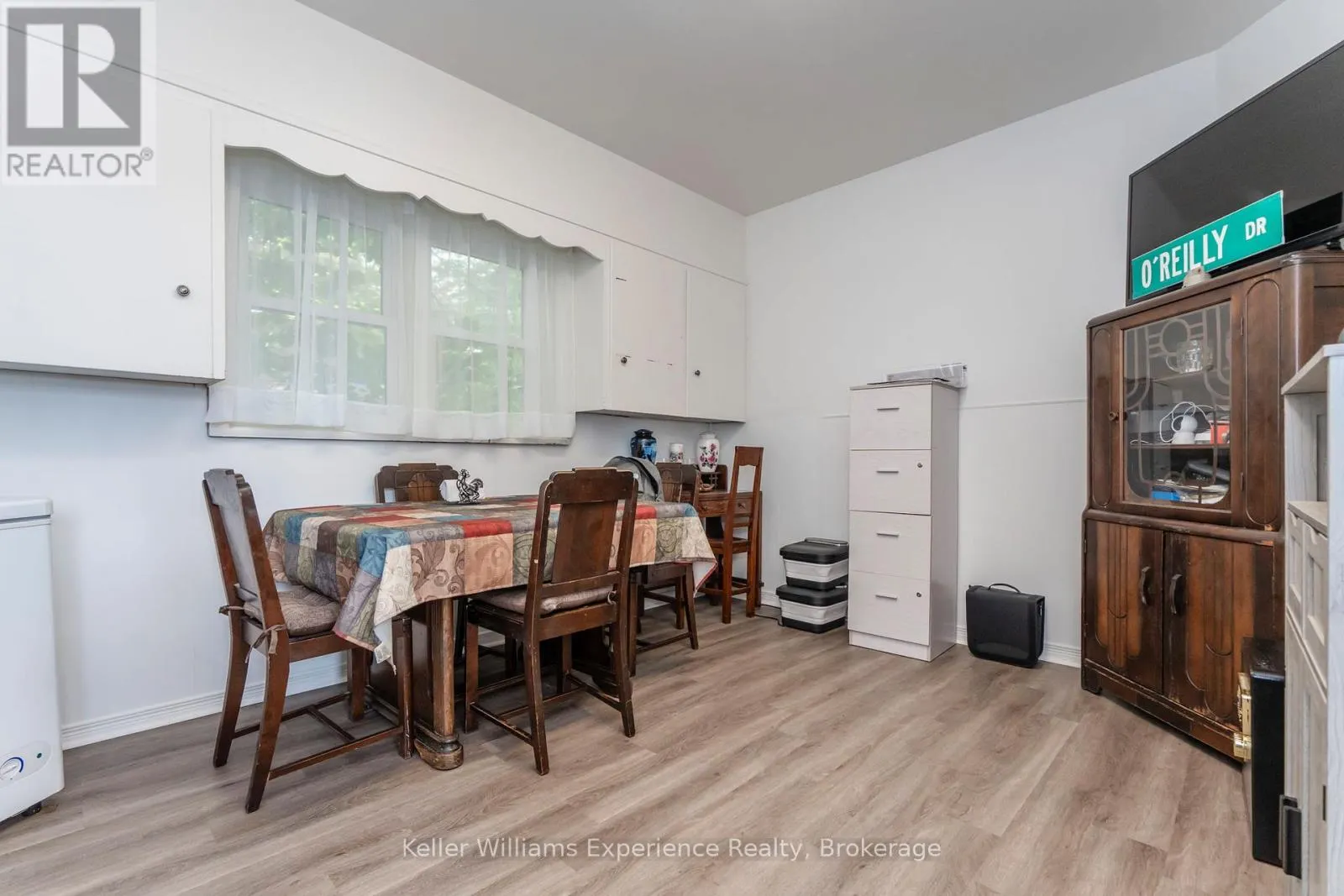 20 YONGE STREET S