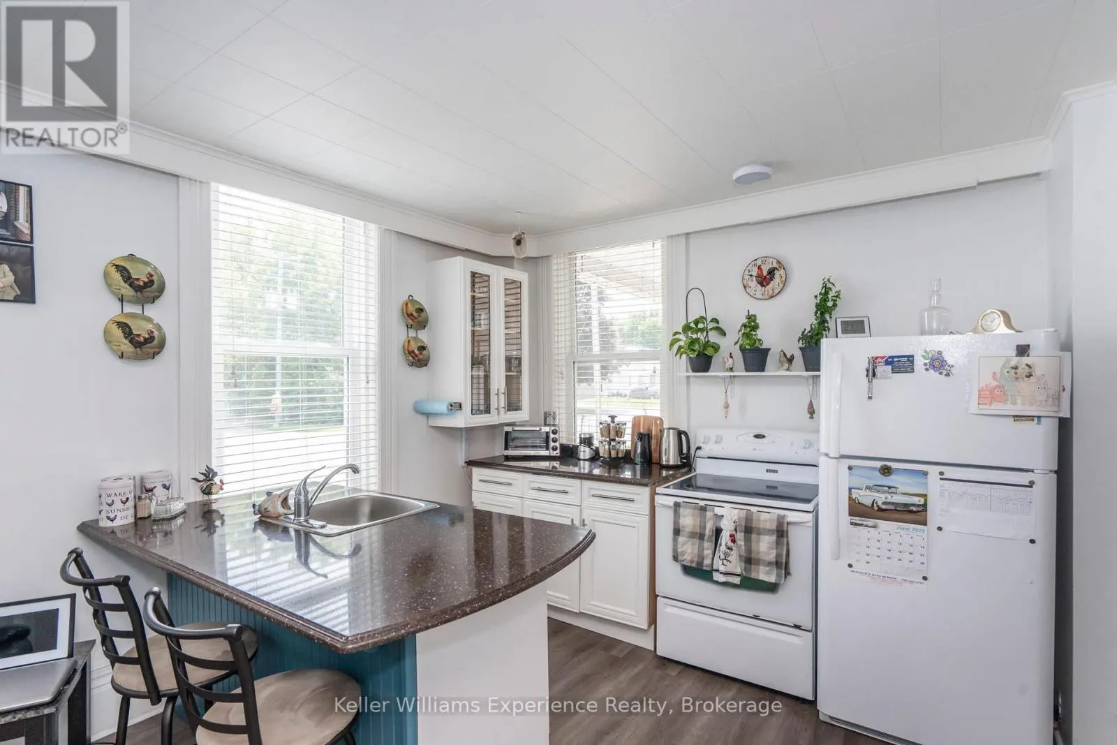 20 YONGE STREET S