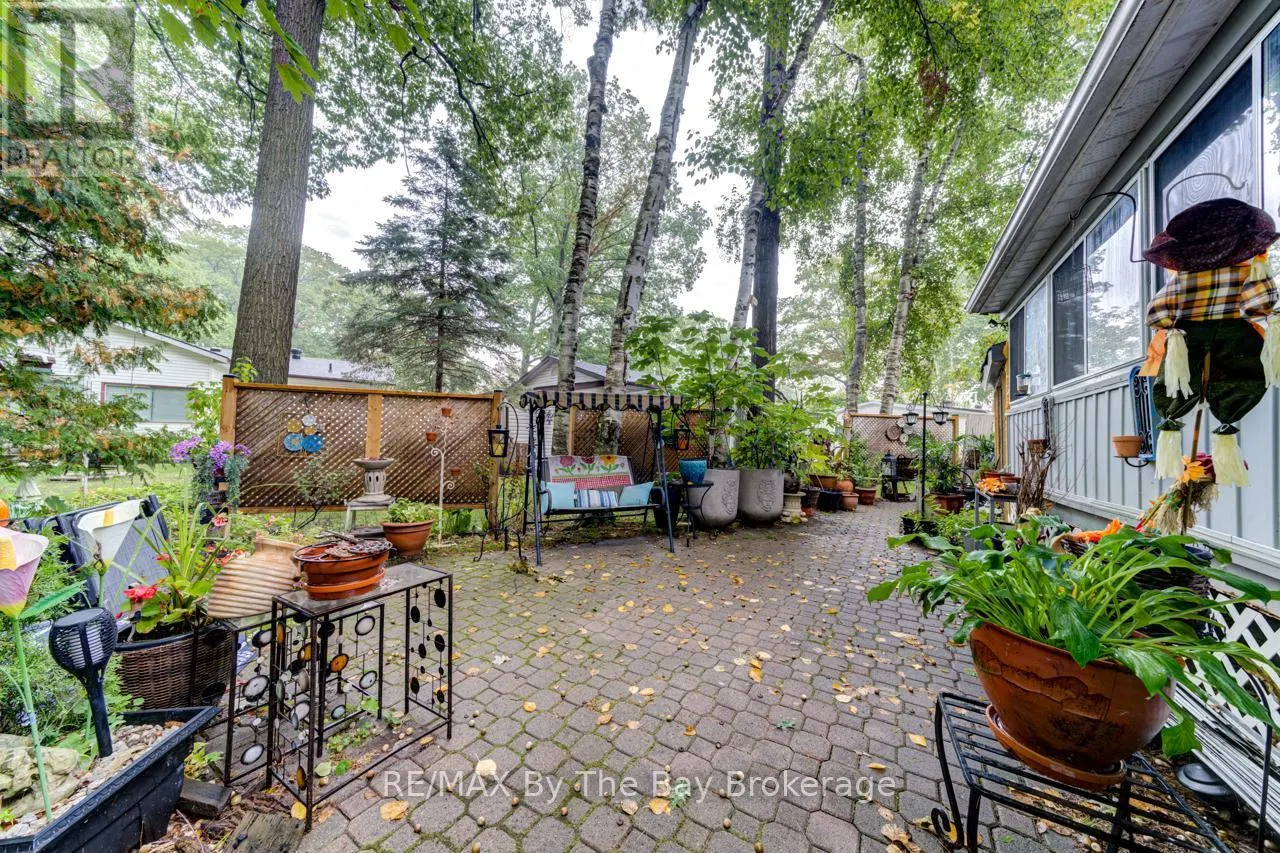 9 ALLEN DRIVE N