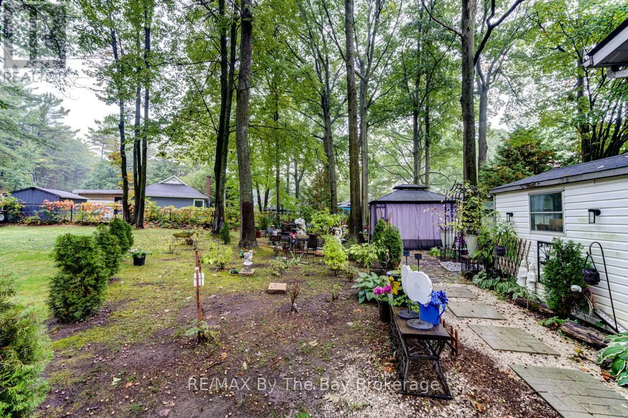 9 ALLEN DRIVE N