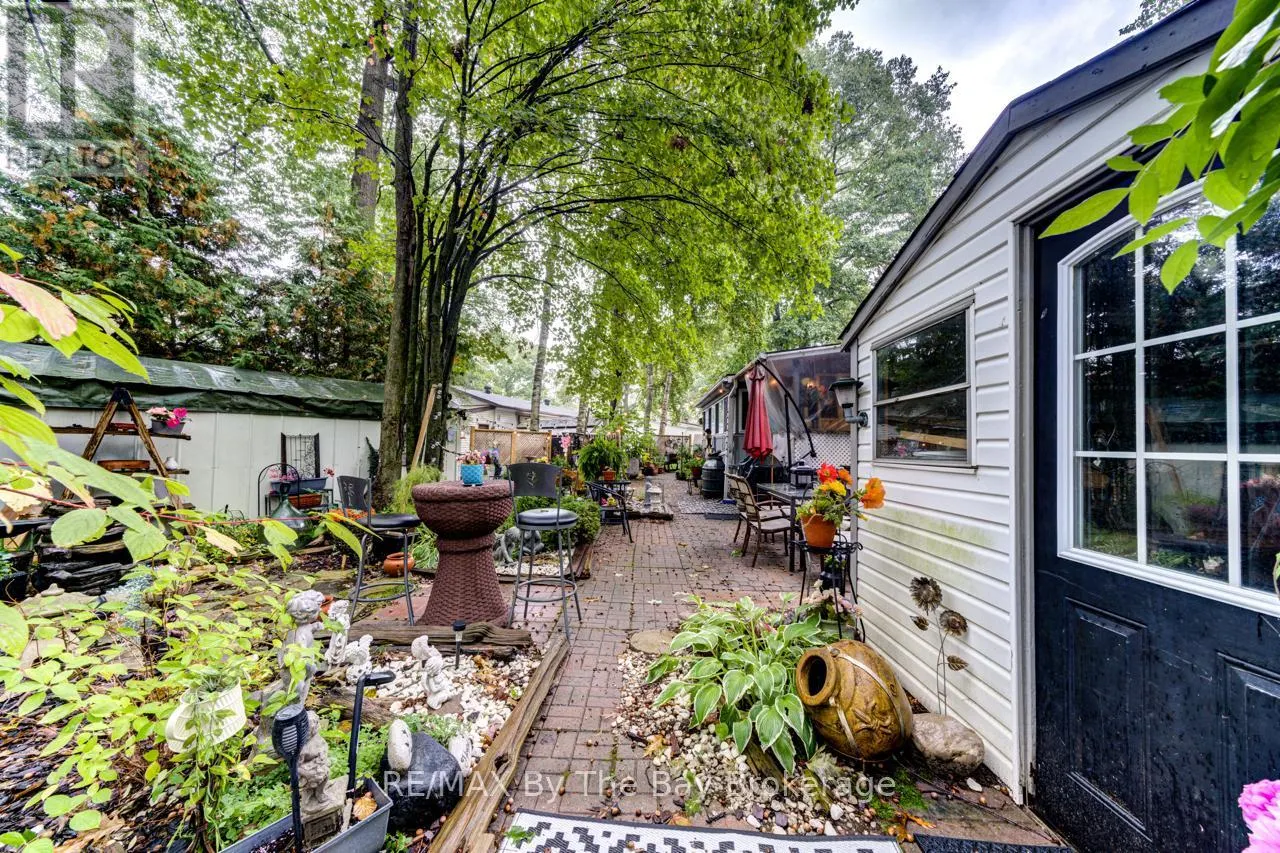 9 ALLEN DRIVE N