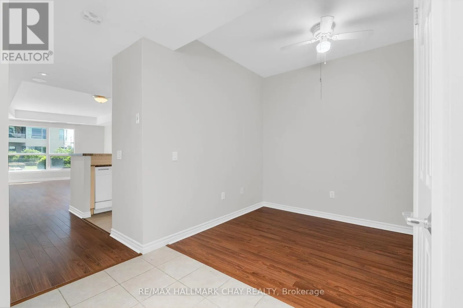 305 - 6 TORONTO STREET