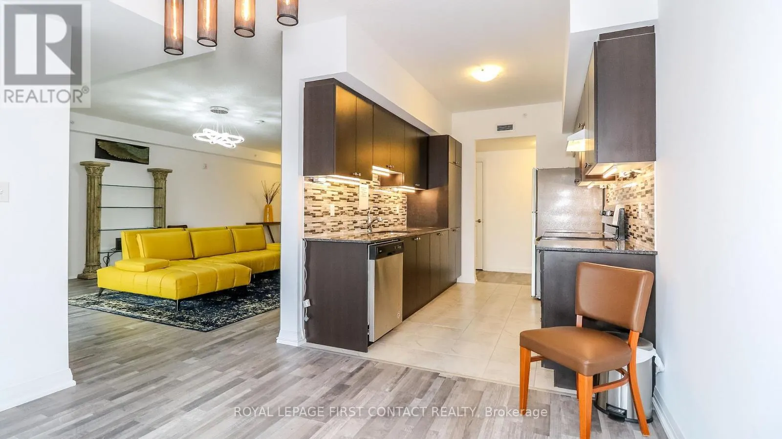 302 - 54 KODA STREET