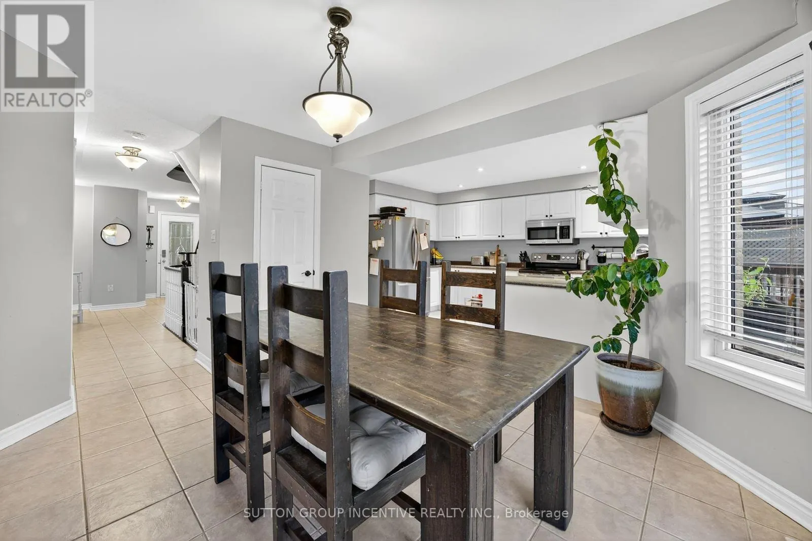 4 DUNNETT DRIVE