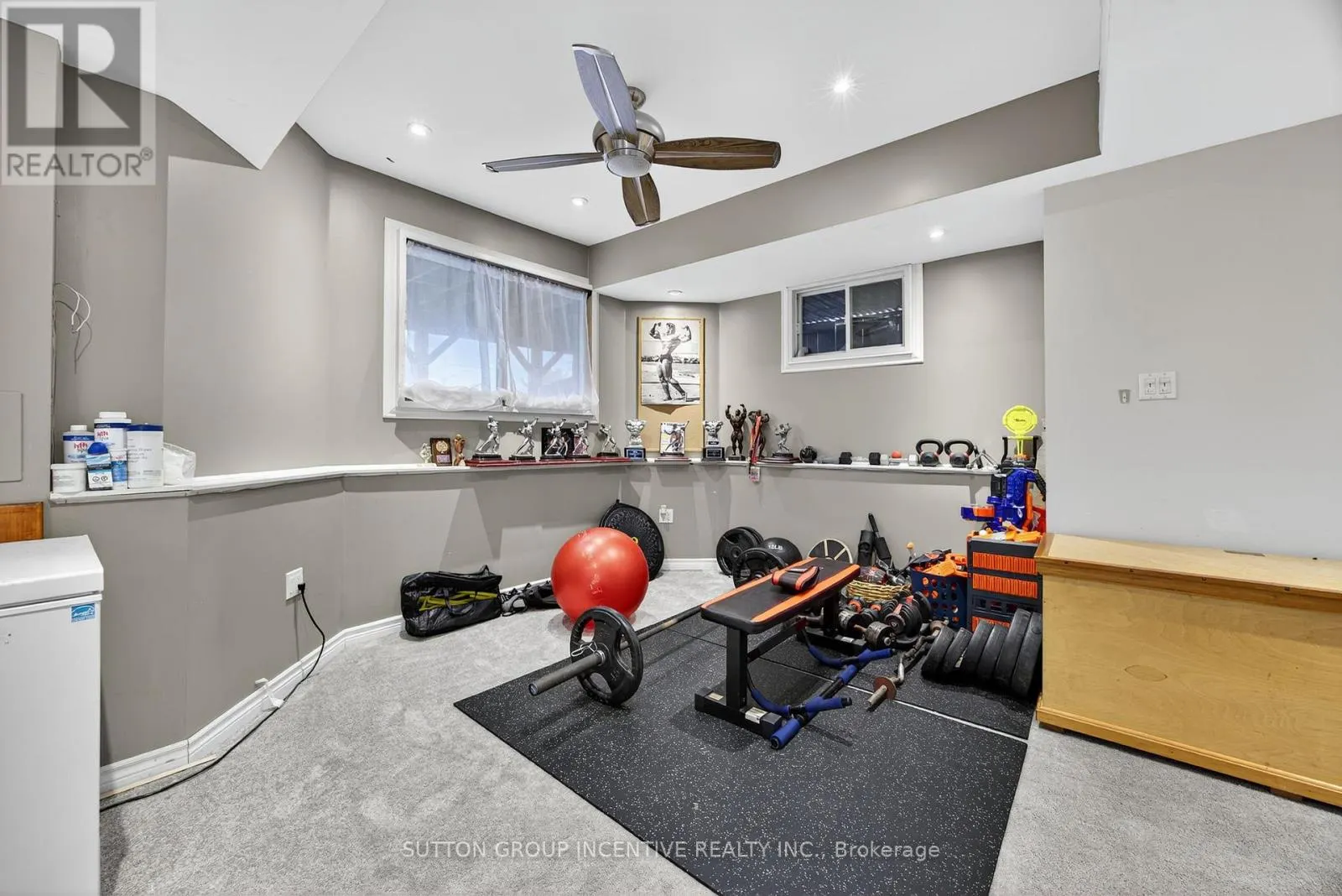 4 DUNNETT DRIVE
