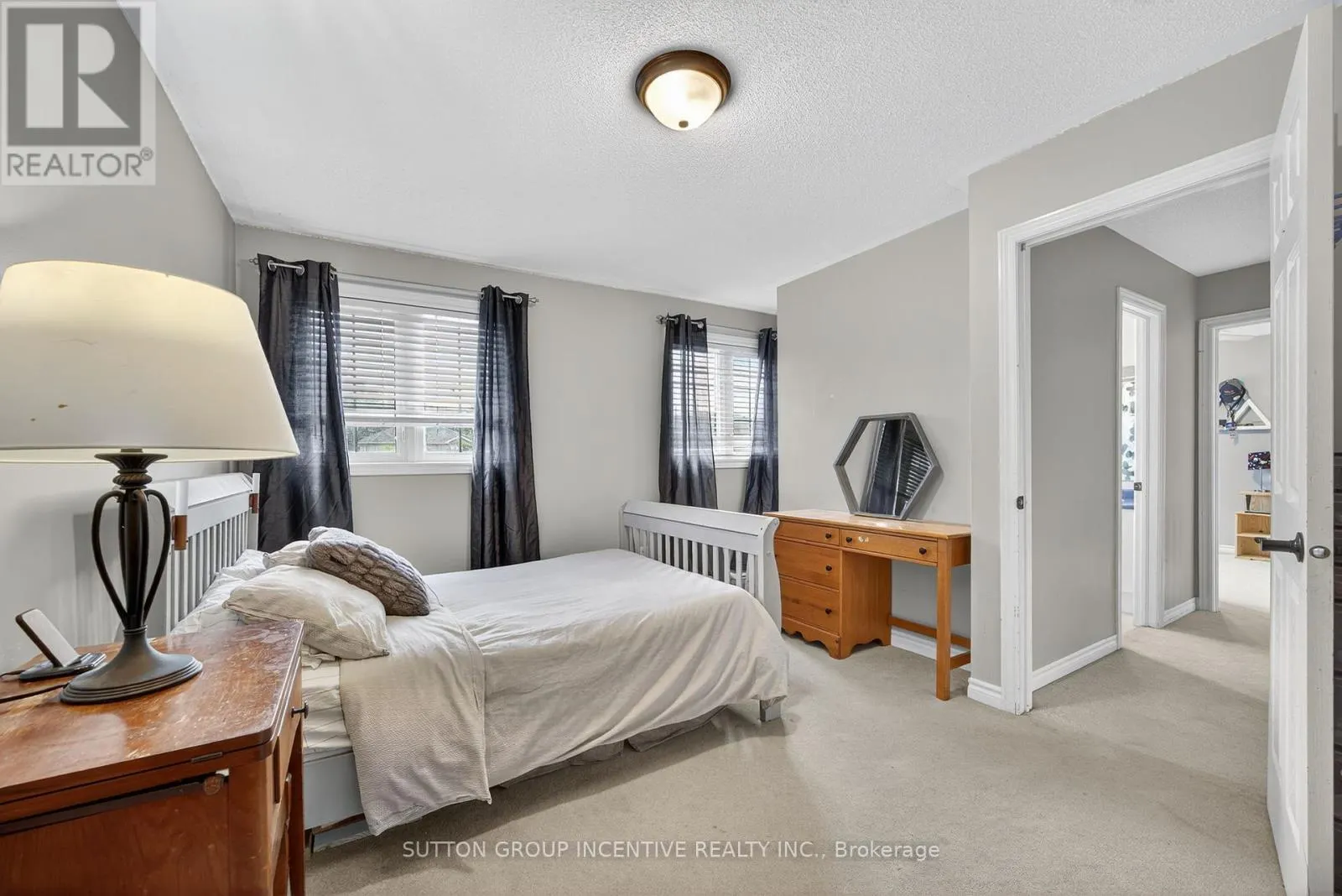 4 DUNNETT DRIVE