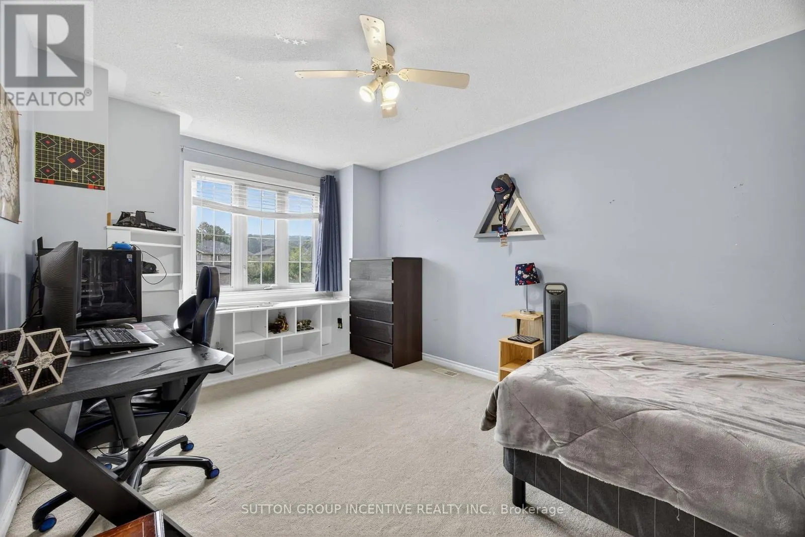 4 DUNNETT DRIVE