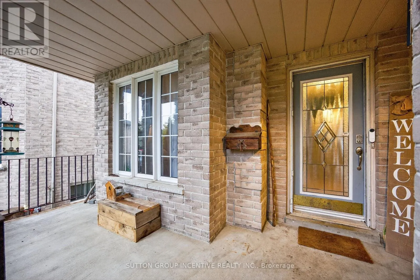 4 DUNNETT DRIVE
