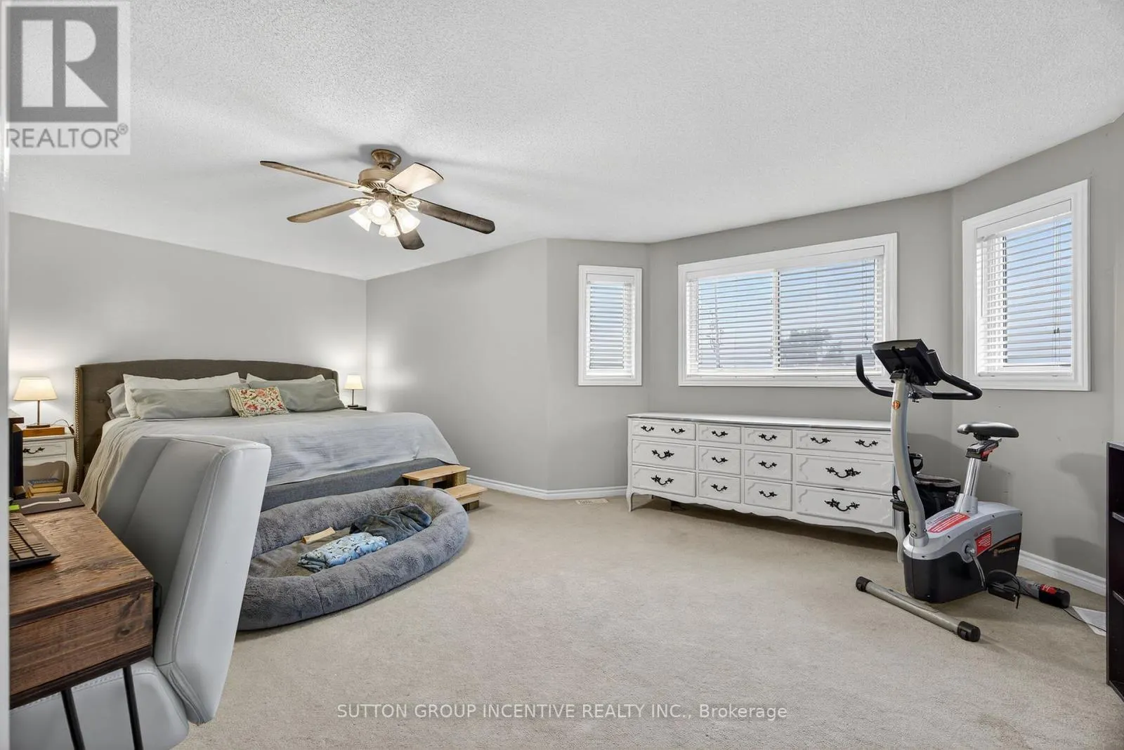 4 DUNNETT DRIVE