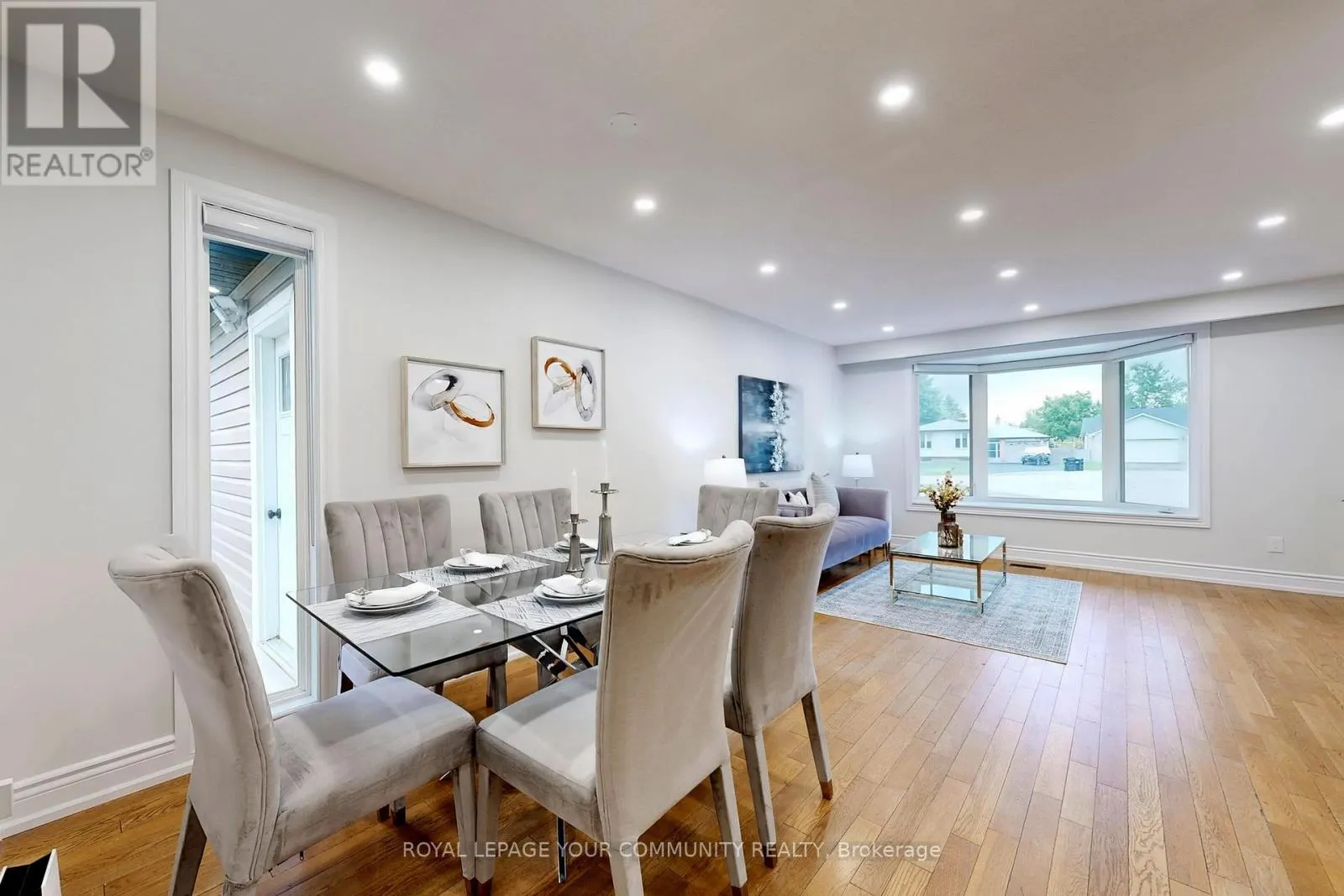 2 CHARLOTTE COURT
