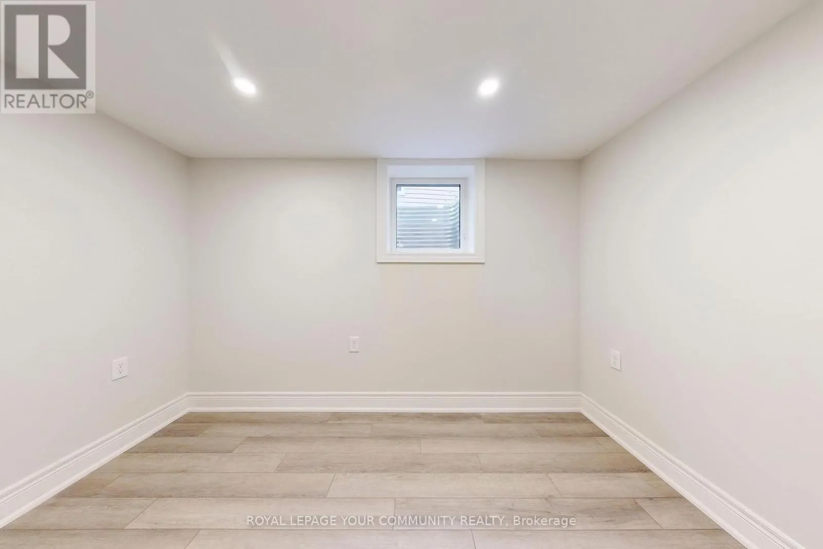 2 CHARLOTTE COURT