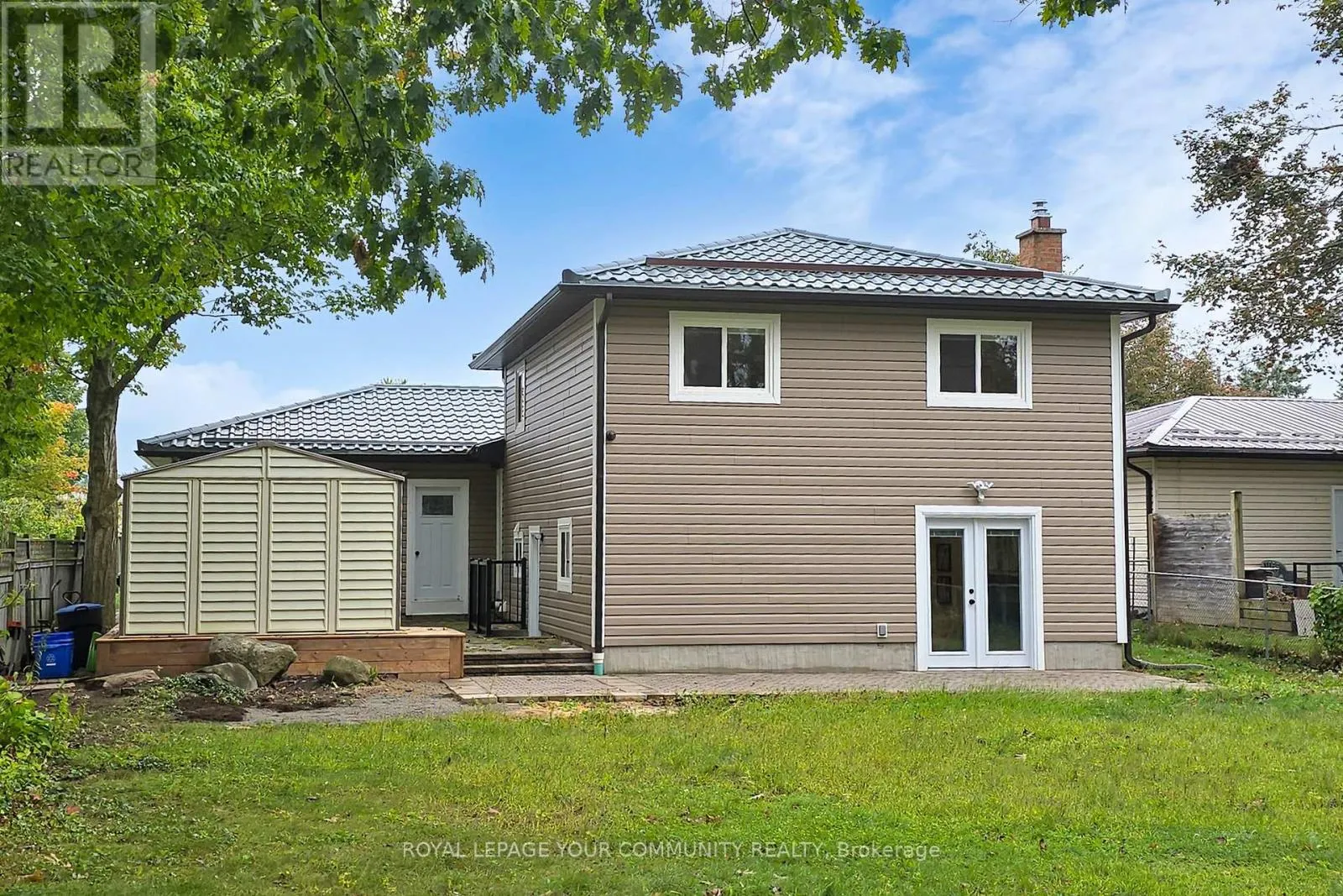 2 CHARLOTTE COURT
