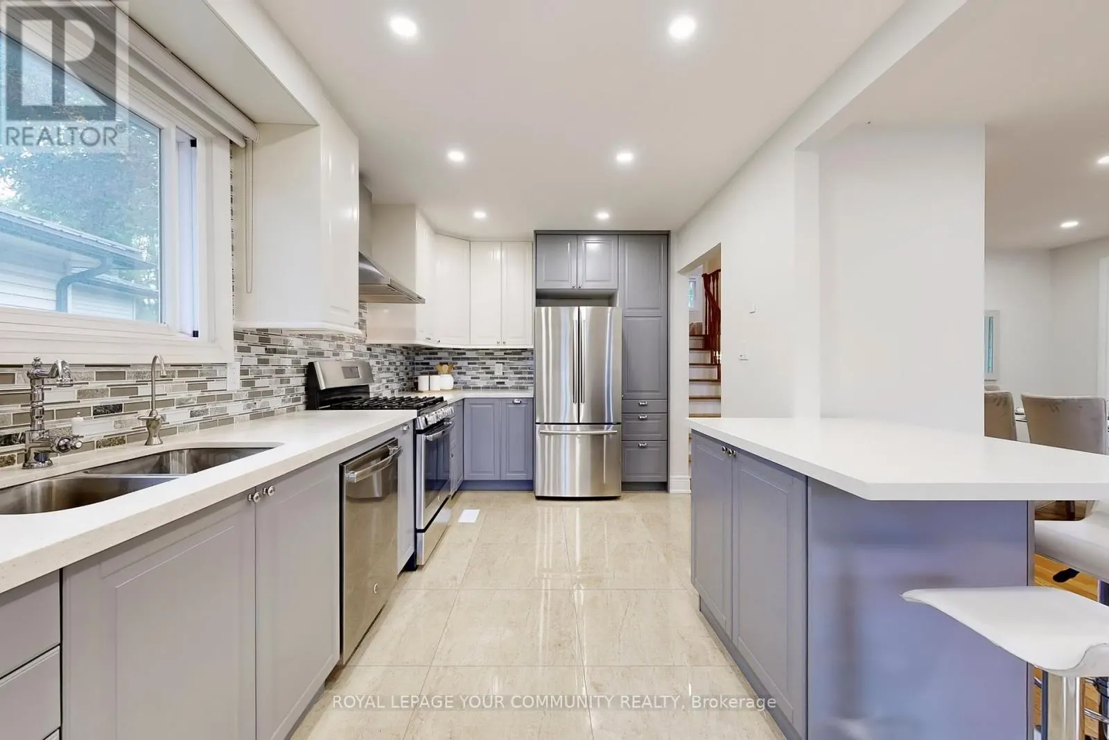 2 CHARLOTTE COURT
