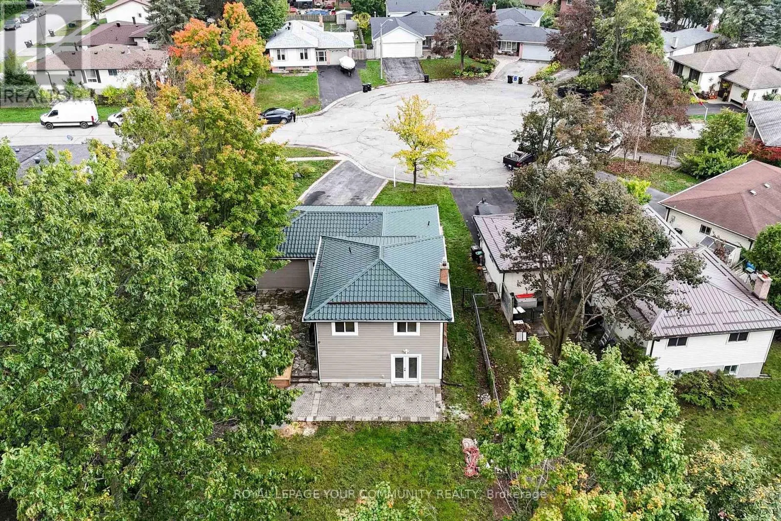 2 CHARLOTTE COURT